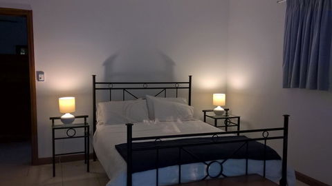 Magnetic Island Bed And Breakfast - e-Seniors 11