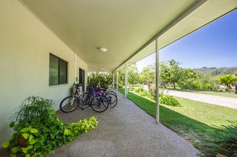 Magnetic Island Bed And Breakfast - e-Seniors 21