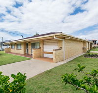 Lowset Sweetie Central to Everything - Partridge St Bongaree - e-Seniors