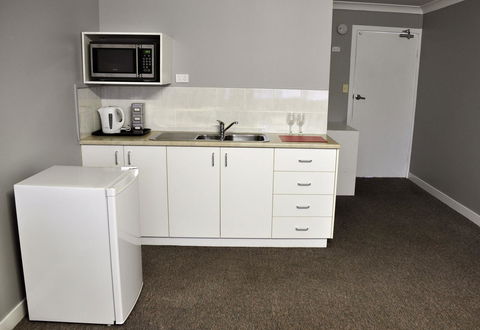Bribie Island Square - e-Seniors 3