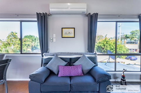 Family Holiday Haven On Boronia 100m To Beach - e-Seniors 3