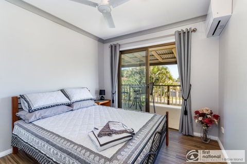 Family Holiday Haven On Boronia 100m To Beach - e-Seniors 16
