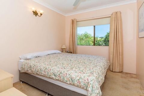 Water Views - Top Floor -Clearview Apartments South Esp, Bongaree - e-Seniors 5