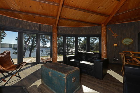 Taylors Bay Cottage - e-Seniors 3