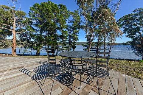 Taylors Bay Cottage - e-Seniors 2
