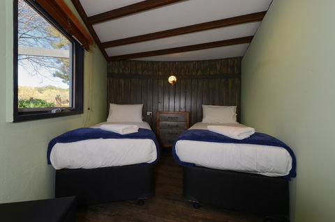 Taylors Bay Cottage - e-Seniors 10