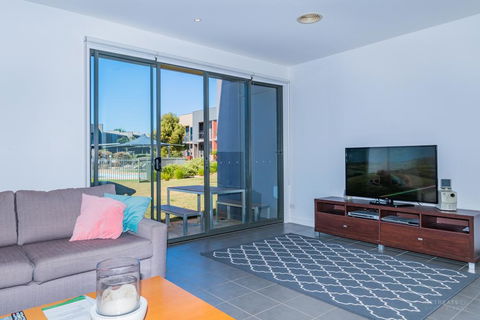 19 Coast Drive - e-Seniors 2