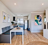 2 Bedroom Apt In Glenelg With Air-Con - e-Seniors