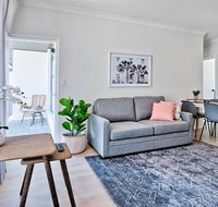 2 Bedroom Apt with Balcony  Air Con in Plympton - e-Seniors