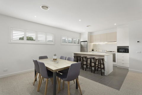 4 Sands Terrace - e-Seniors 2