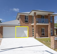 5 Bent Street - huge house with Foxtel  Aircon - e-Seniors