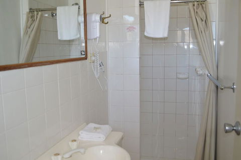 6 Lakeview Plaza - e-Seniors 1