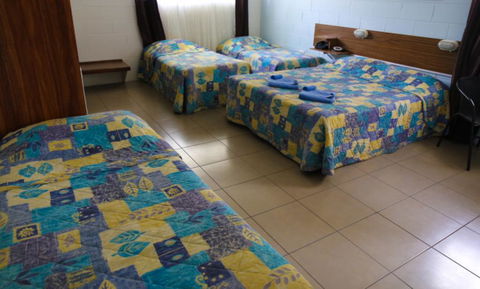 A & A Motel - e-Seniors 1