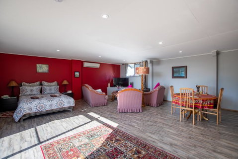 A Lismar Lodge Cottage - e-Seniors 0