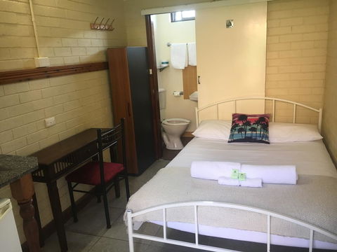 A Railway Lodge - e-Seniors 3