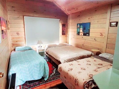 Abelia Cottages SPA LAKESIDE COTTAGE NO 1 - e-Seniors 1