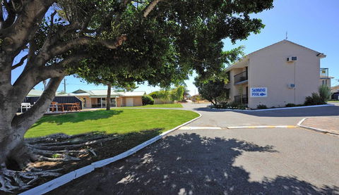 Abrolhos Reef Lodge - e-Seniors 2