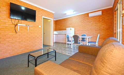 Abrolhos Reef Lodge - e-Seniors 3