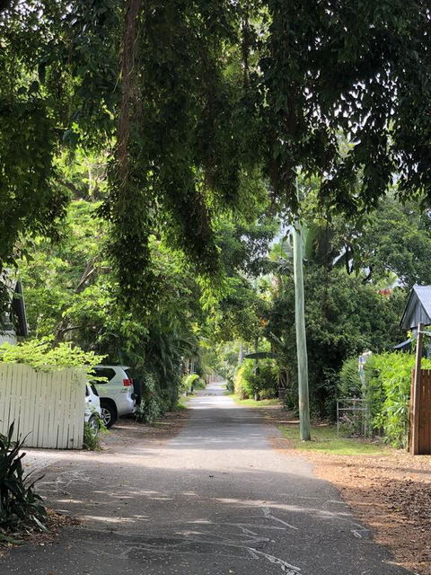 Absolute Beach Frontage, Family Friendly, Home Away From Home - e-Seniors 2