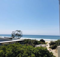 Absolute Beachfront - Cabarita Beach - Ocean Views - 3 Bed Apartment - e-Seniors