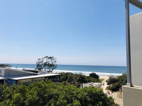 Absolute Beachfront - Cabarita Beach - Ocean Views - 3 Bed Apartment - e-Seniors 0
