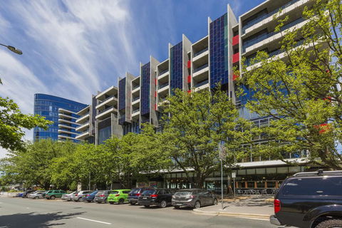 Accommodate Canberra - New Acton - e-Seniors 1