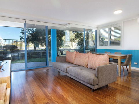 Across The Road From The Beach! - e-Seniors 0