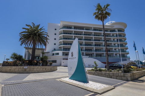 AN OCEAN,BEACH And POOL VIEW APARTMENT - Apt 210 SEASHELLS RESORT - e-Seniors 2