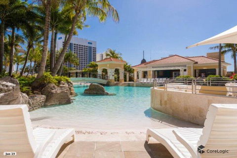 APR Renaissance Private Apartments - e-Seniors 1