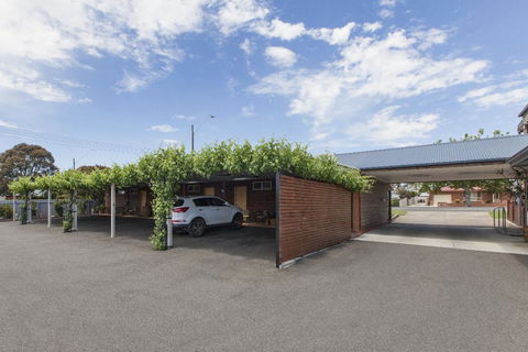 Ararat Motor Inn - e-Seniors 2