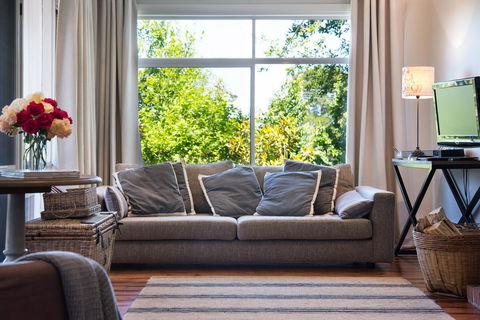 Argus Hill Cottage - e-Seniors 0