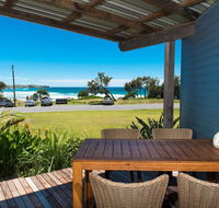ArtHOUSE Beachfront Accommodation - e-Seniors