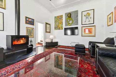 Aston On Church - Luxury Accommodation - e-Seniors 0