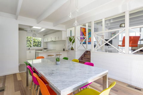 At Agnes Ave: Coastal Views - e-Seniors 2