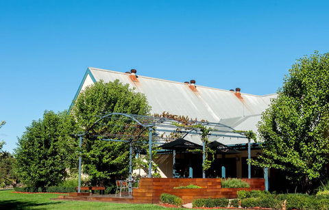 Balgownie Estate Winery Retreat & Restaurant - e-Seniors 2