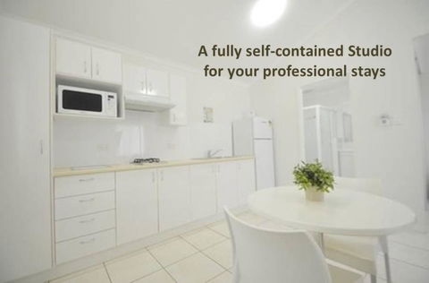 Barney Beach Accommodation - e-Seniors 2