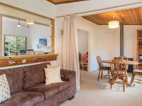 Bay Cottage - e-Seniors 3