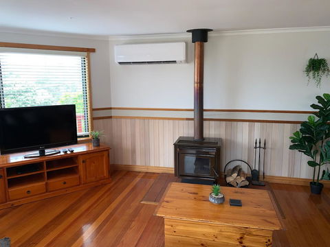 Bay Of Fires Great Escape - e-Seniors 1