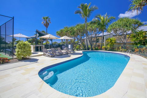 Beach Breakers Resort - e-Seniors 0
