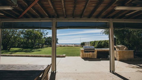 Beach Buoys House - e-Seniors 2