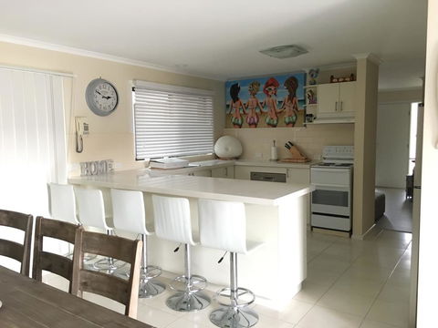 Beach House Getaway 2 - e-Seniors 3