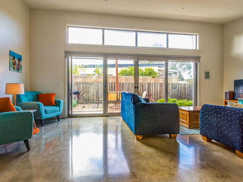 Beach Retreat On Koala - e-Seniors 1