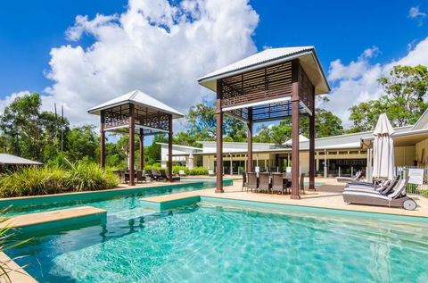 Beach Road Holiday Homes - e-Seniors 2