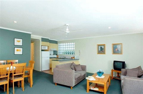 Beaches Holiday Resort - e-Seniors 2