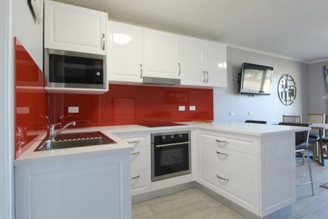 Beachfront 4, 25 Willow Street - e-Seniors 0