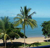 Beachfront Apartments on Trinity Beach - e-Seniors
