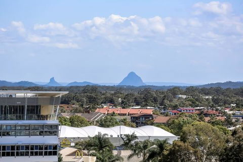 Beachfront Mooloolaba Apartment - e-Seniors 2
