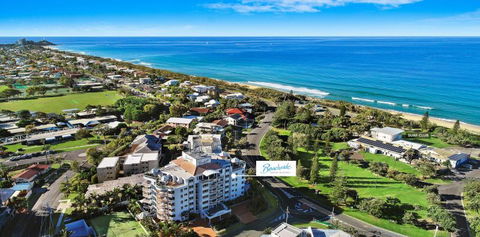 Beachside Resort Kawana Waters - e-Seniors 4