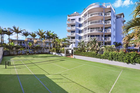 Beachside Resort Kawana Waters - e-Seniors 3