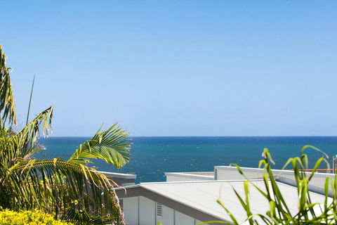 Beachside Vibes, Sunshine Beach - e-Seniors 2